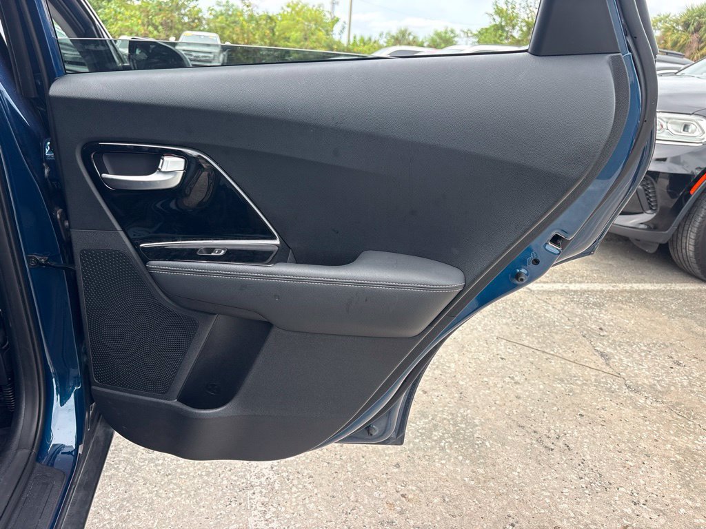 Used 2019 Kia Niro EX FWD image 18