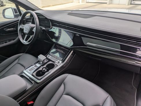 Certified 2025 Audi Q7 2.0T Premium w/ Convenience Plus Package image 30