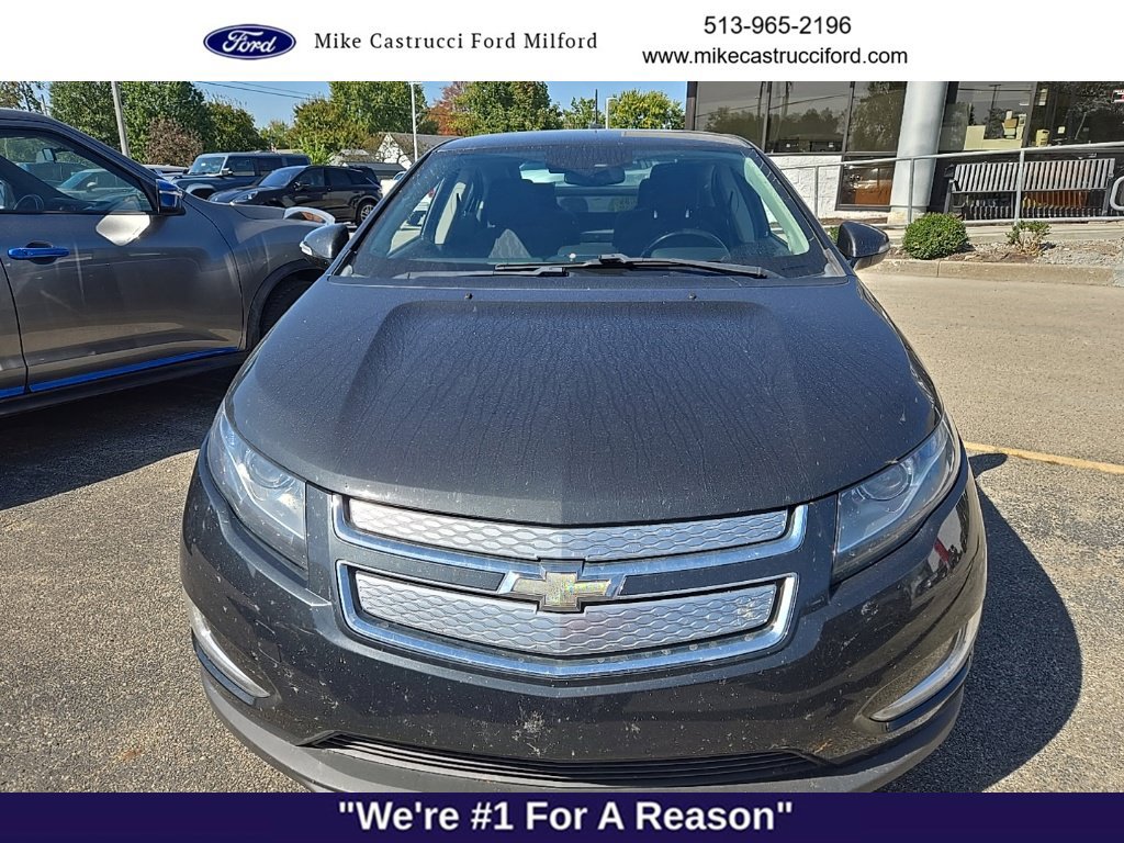 Used 2015 Chevrolet Volt FWD image 2