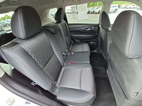 Used 2018 Nissan Rogue SV AWD/4WD image 26