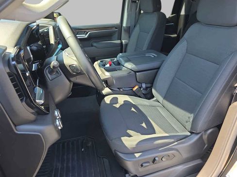 Used 2025 GMC Sierra 1500 Elevation image 18