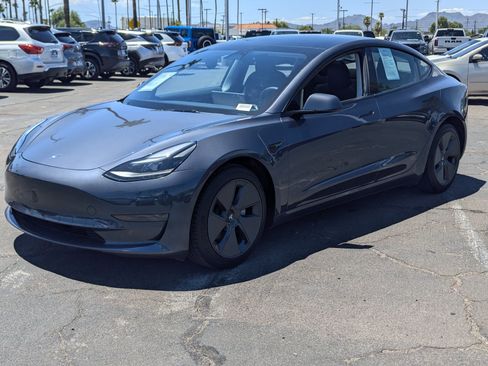 Used 2023 Tesla Model 3 Standard Range RWD image 5