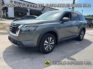 Used 2023 Nissan Pathfinder SL image 1