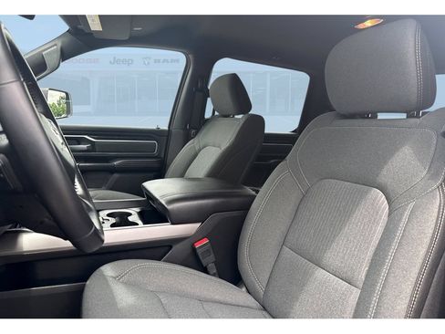 Used 2022 RAM 1500 Big Horn AWD/4WD image 11