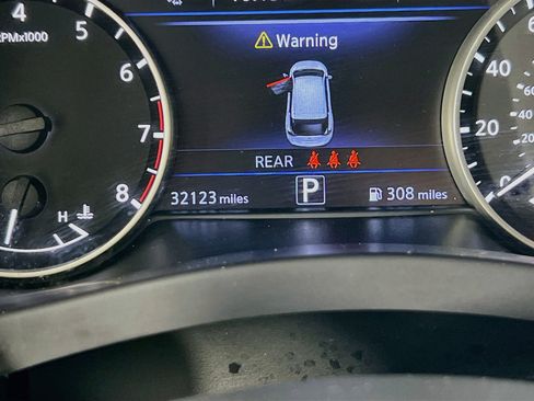 Used 2024 Nissan Murano SV AWD/4WD image 12