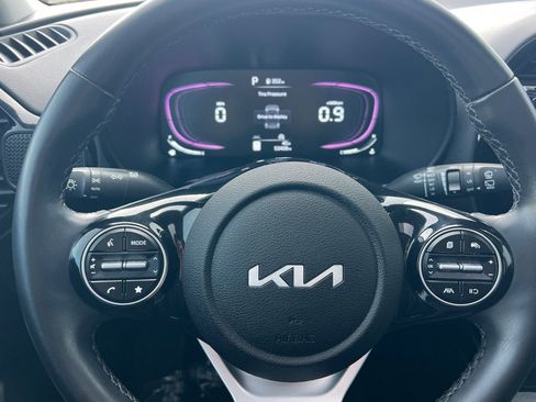 Used 2023 Kia Soul EX image 25
