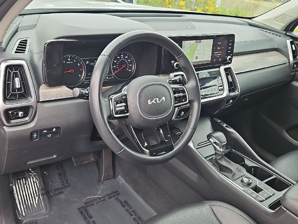 Certified 2022 Kia Sorento X-Line EX AWD/4WD image 28