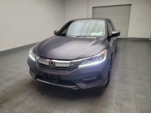 Used 2017 Honda Accord Sport image 15