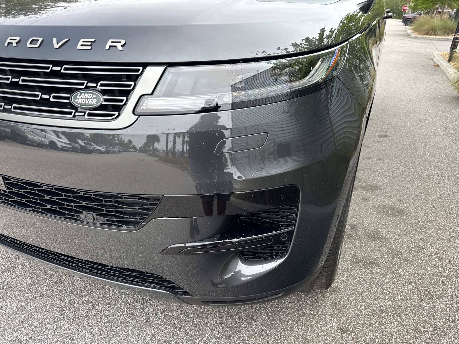 New 2026 Land Rover Range Rover Sport SE AWD/4WD image 9