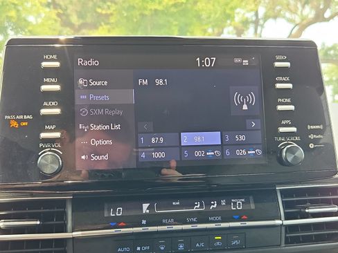 Used 2022 Toyota Sienna LE FWD image 17