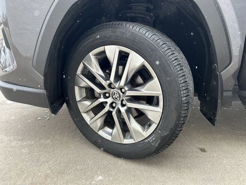 Certified 2023 Toyota RAV4 XLE Premium image 10