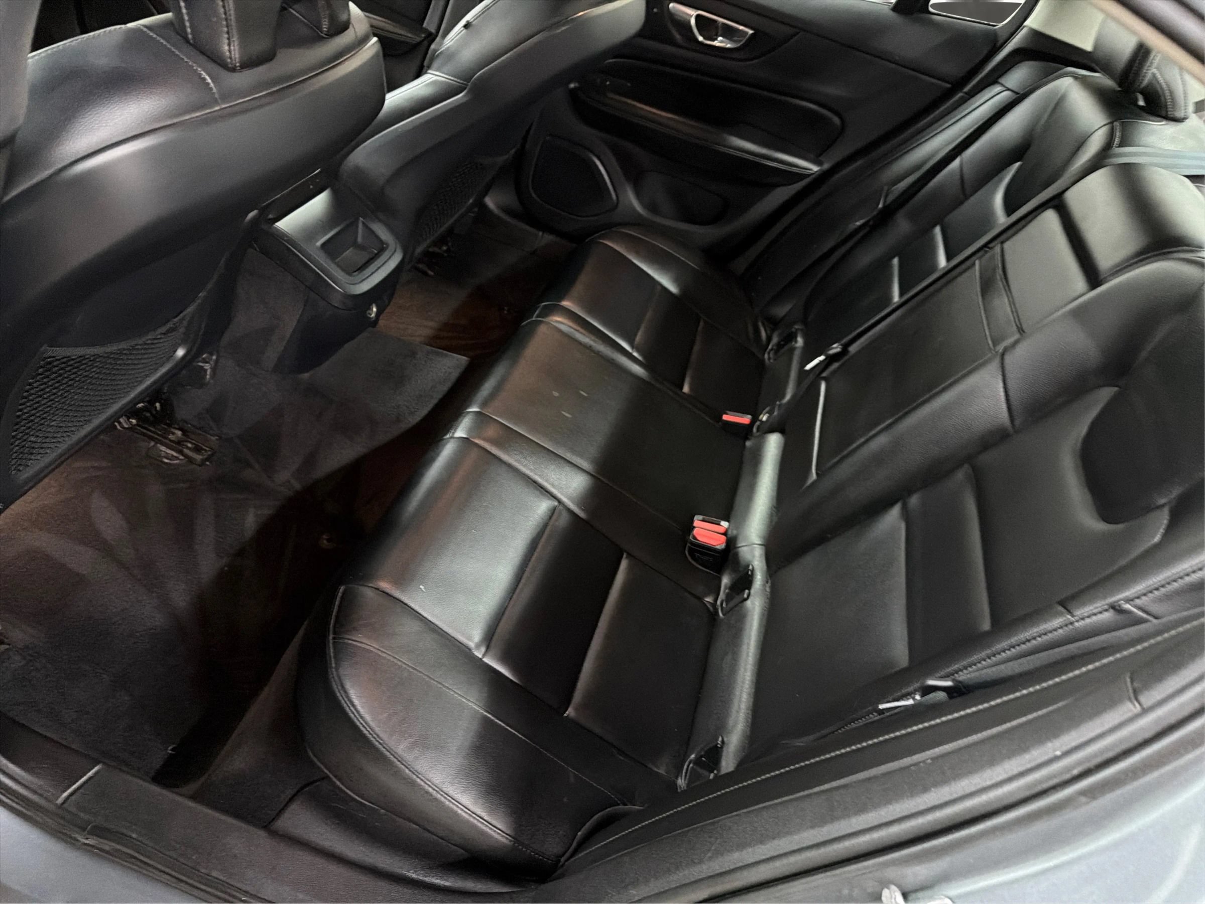 Used 2019 Volvo S60 T5 Momentum w/ Multimedia Package FWD image 14