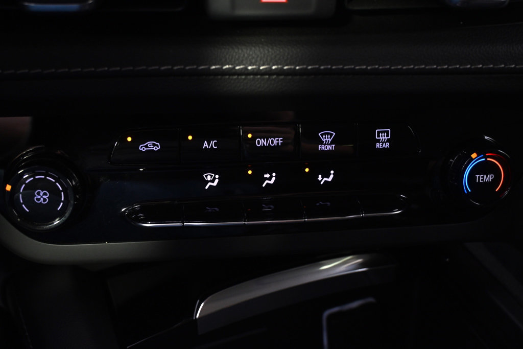 Used 2023 Buick Envision Preferred FWD image 30