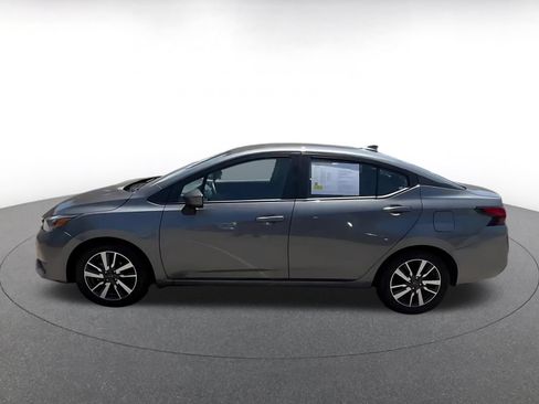 Used 2025 Nissan Versa SV FWD image 10