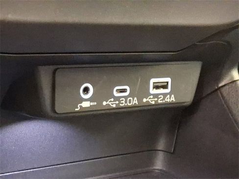 Used 2024 Subaru Crosstrek 2.0i Premium image 24