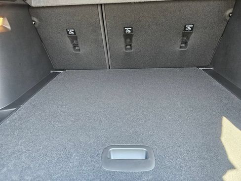 New 2026 Chevrolet Trax RS w/ Sunroof Package FWD image 13