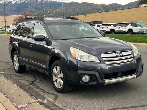 Used 2013 Subaru Outback 3.6R Limited image 6