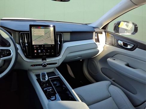 New 2026 Volvo XC60 T8 Ultra w/ Protection Package Premier image 12