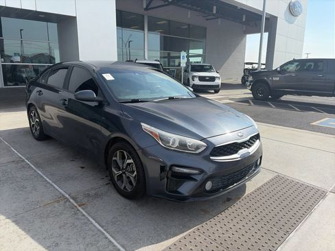 Used 2020 Kia Forte LXS FWD image 7