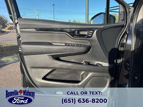 Used 2023 Honda Odyssey Touring image 28