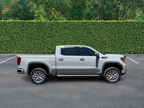 Used 2025 GMC Sierra 1500 Denali w/ Denali Reserve Package AWD/4WD image 2