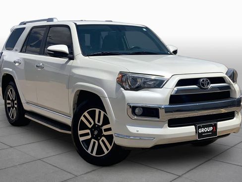 Used 2018 Toyota 4Runner Limited RWD image 3