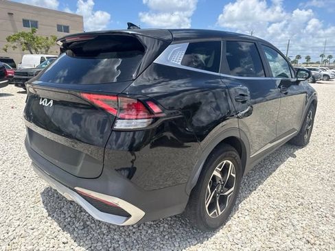 Used 2023 Kia Sportage LX FWD image 5