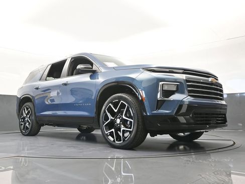 Used 2025 Chevrolet Traverse High Country FWD image 74