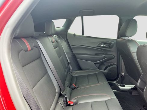 Used 2024 Chevrolet Trax RS FWD image 25
