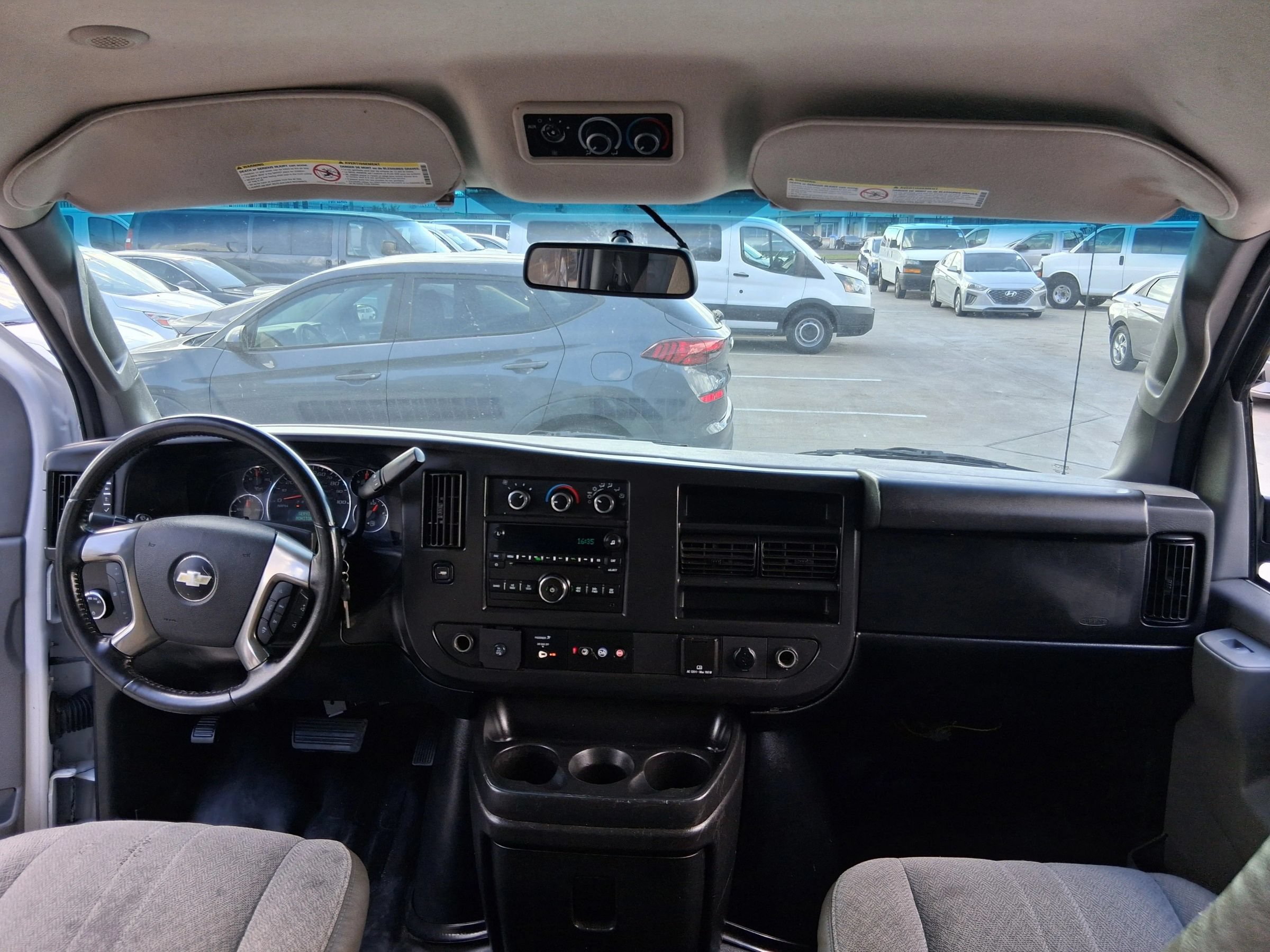 Used 2017 Chevrolet Express 2500 LS RWD image 35