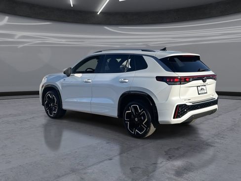 New 2026 Volkswagen Tiguan SEL R-Line AWD/4WD image 4