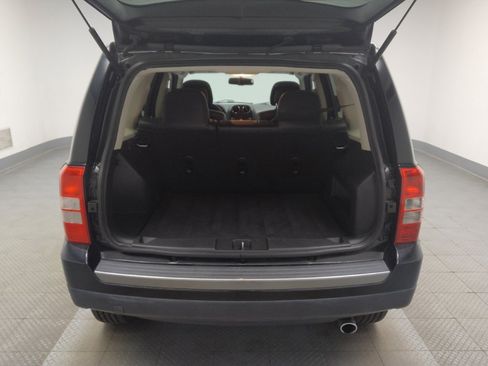 Used 2017 Jeep Patriot Sport w/ Power Value Group AWD/4WD image 29