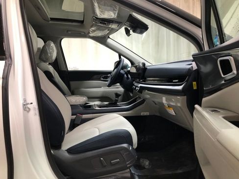 New 2026 Kia Carnival SX image 14