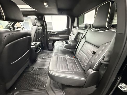 Used 2022 GMC Sierra 1500 AT4X image 29