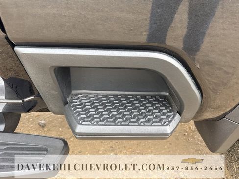 Used 2025 Chevrolet Silverado 2500 LTZ w/ LTZ Plus Package image 34