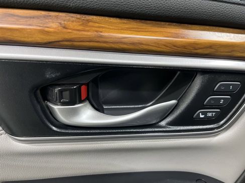 Used 2018 Honda CR-V EX-L image 11