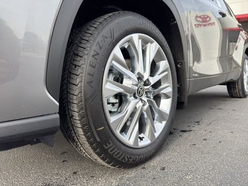 New 2026 Toyota Highlander Limited AWD/4WD image 19