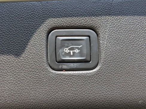 Used 2020 Chevrolet Blazer RS image 33