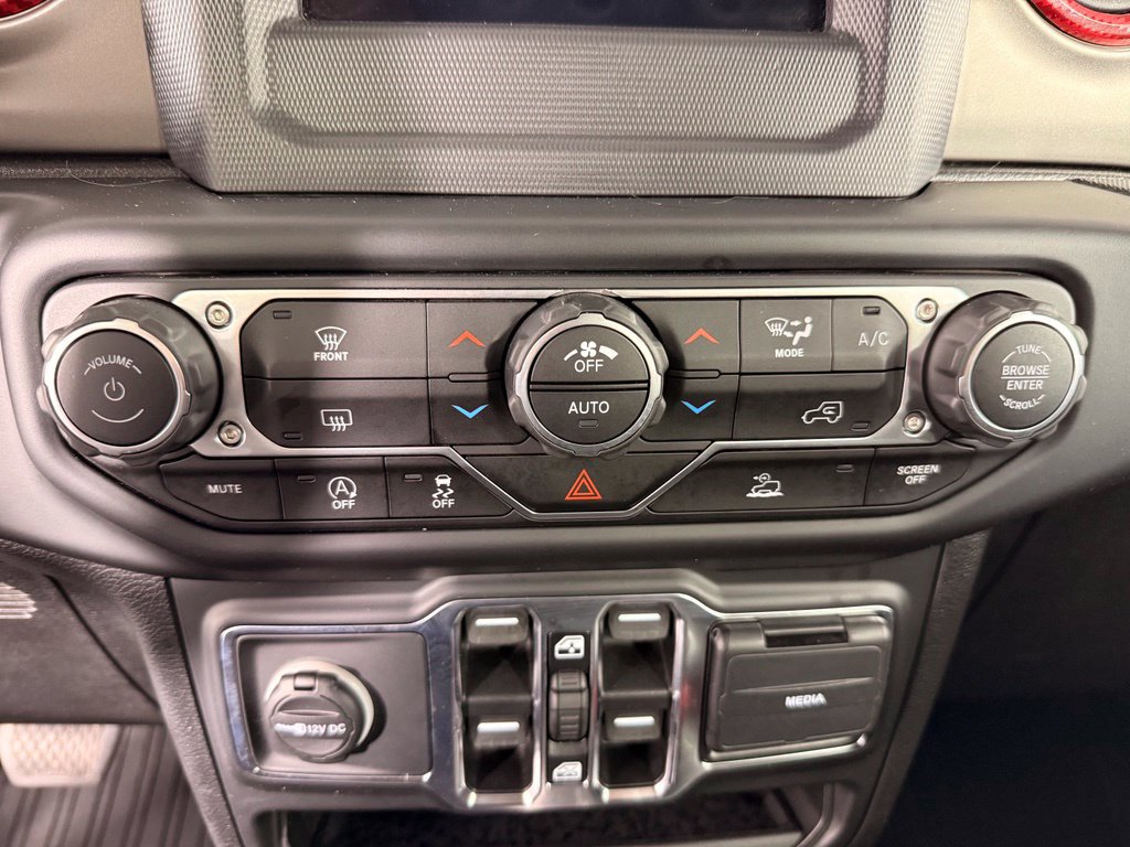 Used 2021 Jeep Gladiator Sport AWD/4WD image 25