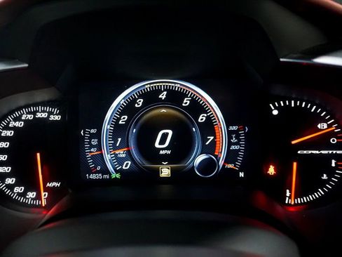 Used 2019 Chevrolet Corvette Stingray Coupe RWD image 33