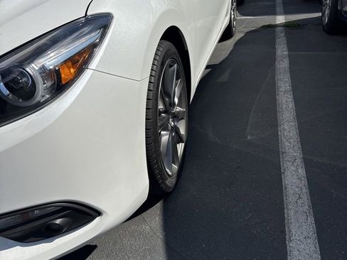 Used 2018 MAZDA MAZDA3 Grand Touring w/ Premium Equipment Package image 2