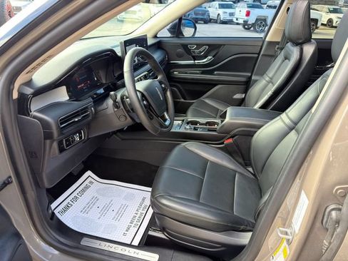 Used 2025 Lincoln Corsair FWD w/ Equipment Group 101A image 12