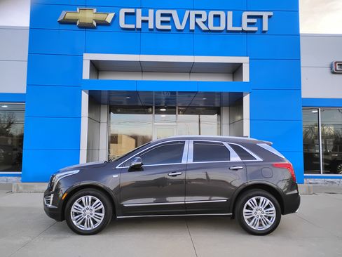 Used 2019 Cadillac XT5 Premium Luxury w/ Driver Assist Package image 32