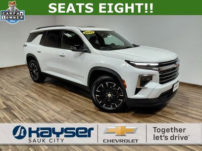 Used 2025 Chevrolet Traverse LT w/ Sun and Wheel Package