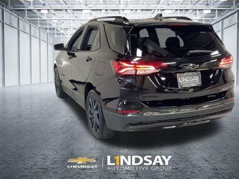 Used 2022 Chevrolet Equinox RS w/ RS Leather Package image 8