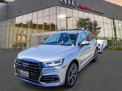 Used 2020 Audi Q5 e Prestige w/ Prestige Package