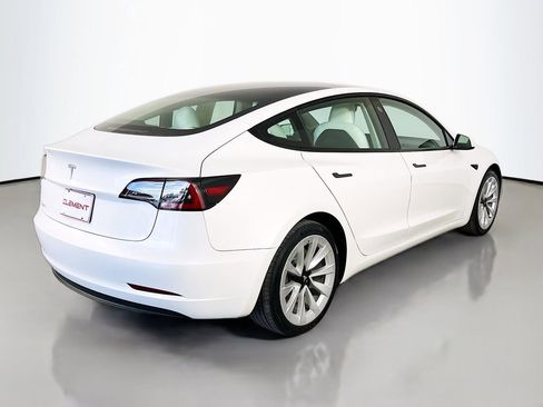 Used 2023 Tesla Model 3 Standard Range RWD image 7