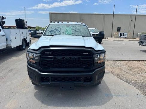 Used 2024 RAM 3500 Tradesman w/ Max Tow Package AWD/4WD image 2
