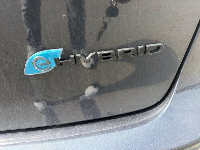 Used 2020 Chrysler Pacifica Touring-L w/ S Appearance Package FWD image 8