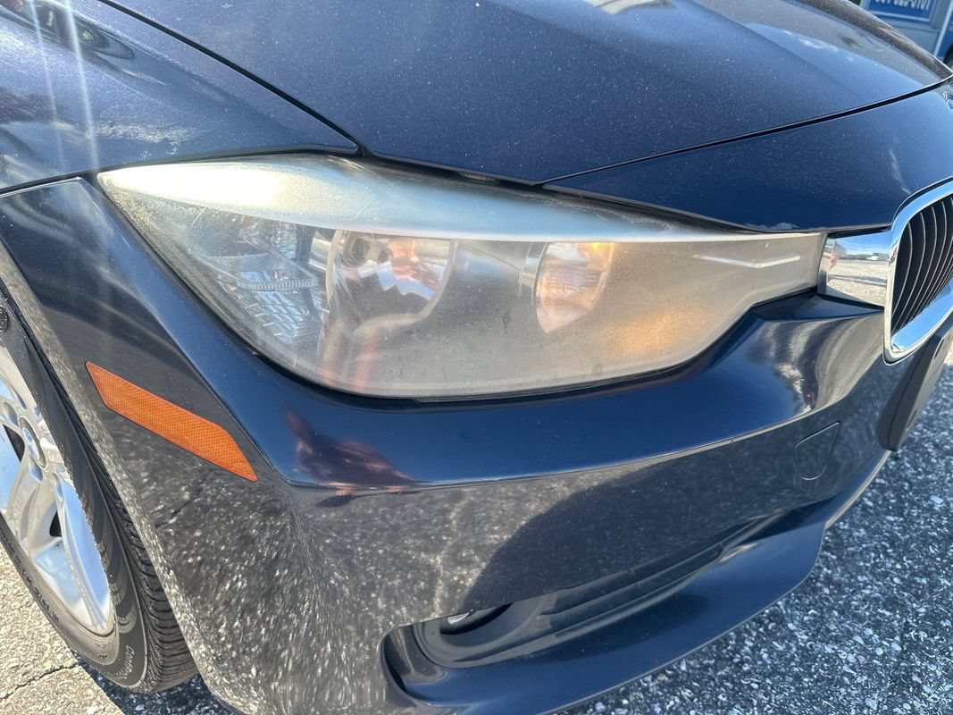 Used 2014 BMW 320i xDrive Sedan AWD/4WD image 11
